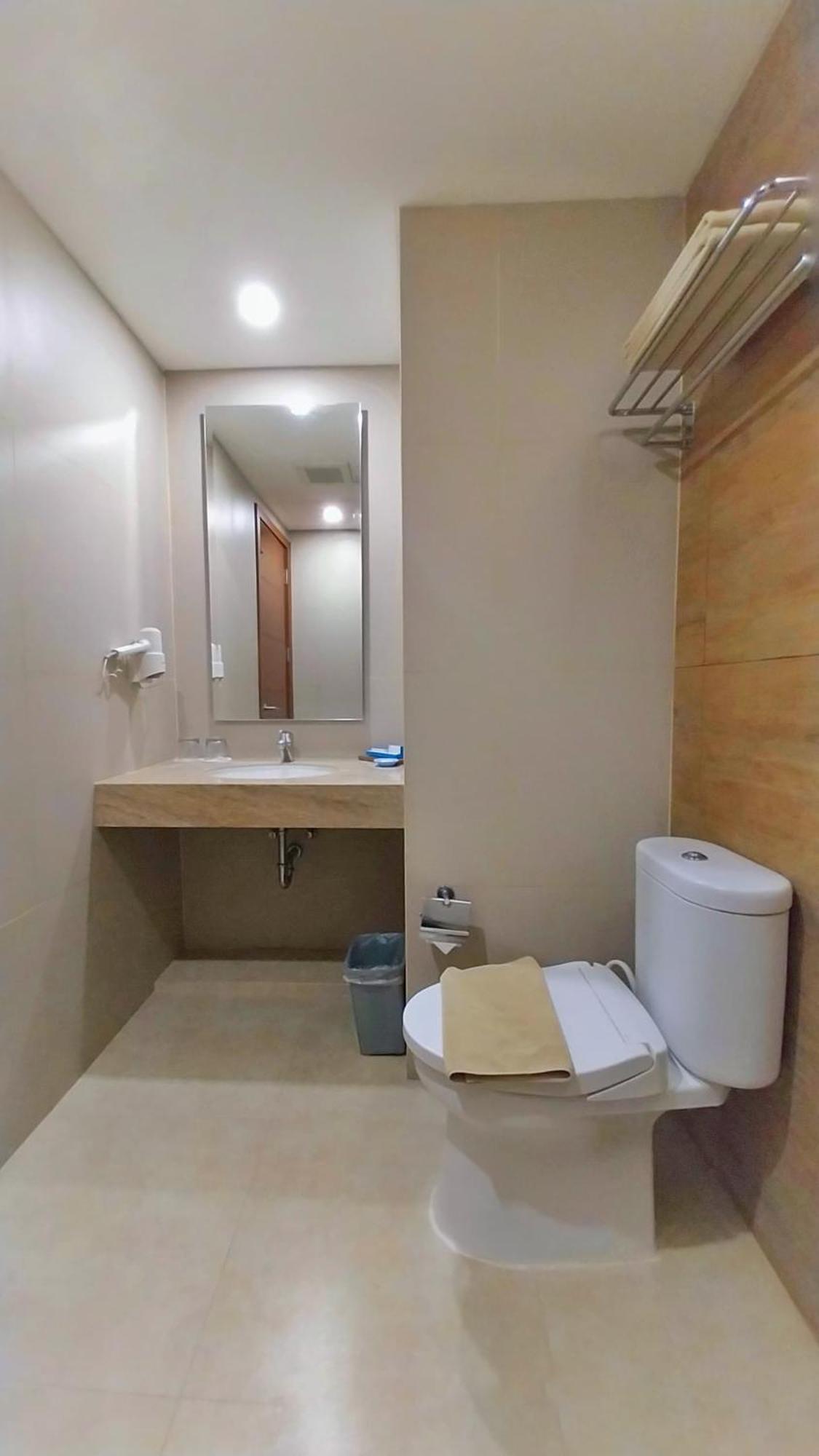 Hotel Brothers Biru Solo Baru Zewnętrze zdjęcie