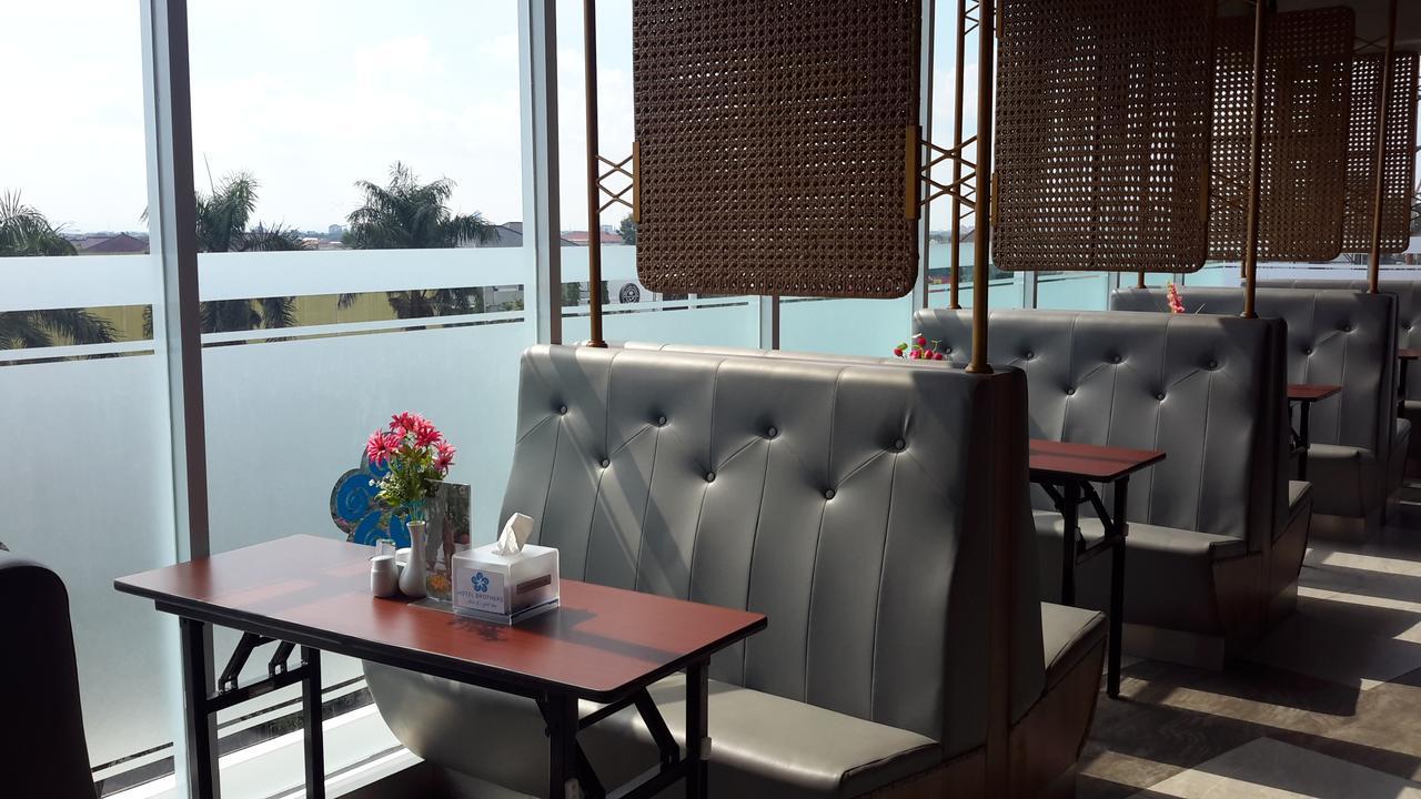 Hotel Brothers Biru Solo Baru Zewnętrze zdjęcie